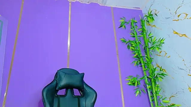 scarlet-jonesx online show from 10.04.25