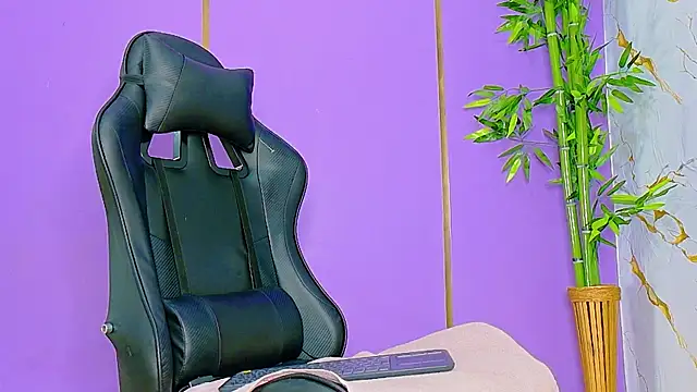 scarlet-jonesx online show from 11.04.25