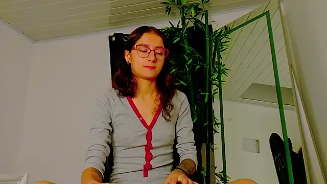 scarlet-jonesx online show from 11.14.25