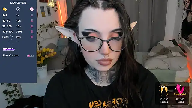 Snapshot of Dixi_Pixi_ chatting on 09.21.25 Dixi Pixi online show from 09.21.25