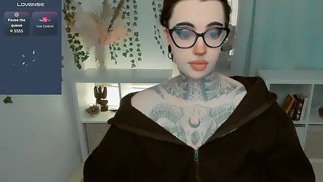 Snapshot of Dixi_Pixi_ chatting on 07.19.26 Dixi Pixi online show from 07.19.26