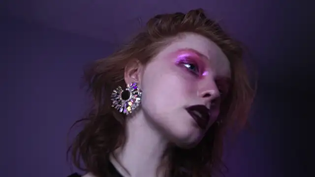 ginger hugs online show from 01.03.25