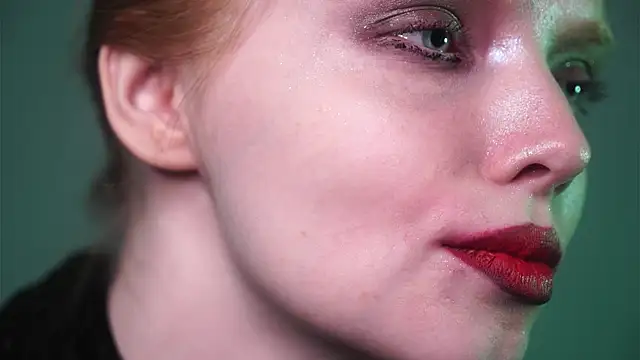 ginger hugs online show from 01.05.25