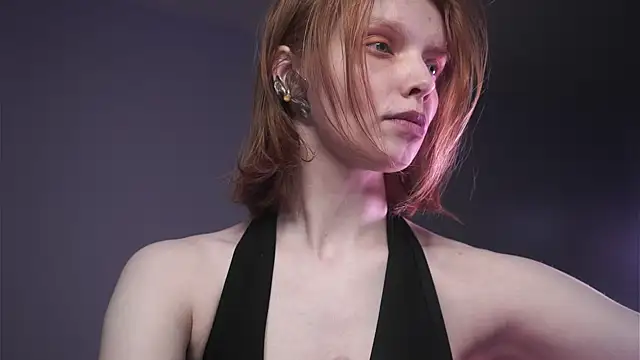 ginger hugs online show from 02.23.25