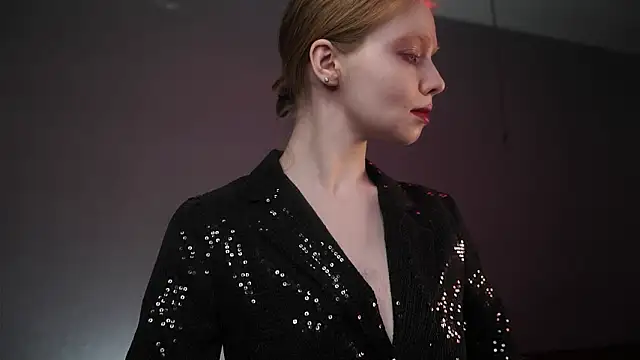 ginger hugs online show from 02.18.26