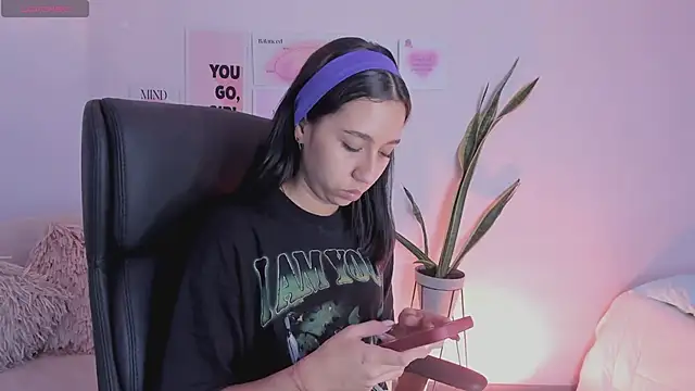 MissSussy online show from 01.04.25