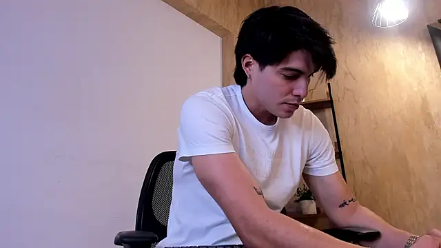 Snapshot of Karimferrer chatting on 02.07.26 Karimferrer online show from 02.07.26