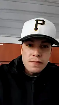 Snapshot of Karimferrer chatting on 02.21.26 Karimferrer online show from 02.21.26