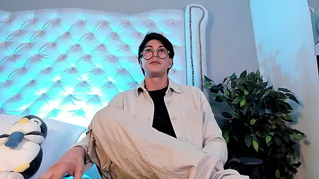 Snapshot of Karimferrer chatting on 02.28.26 Karimferrer online show from 02.28.26