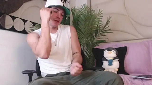 Snapshot of Karimferrer chatting on 03.03.26 Karimferrer online show from 03.03.26