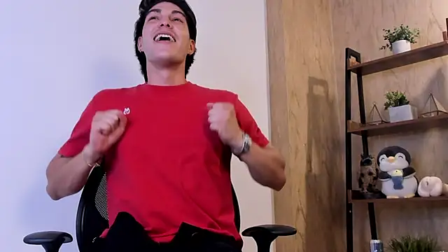 Snapshot of Karimferrer chatting on 03.07.26 Karimferrer online show from 03.07.26