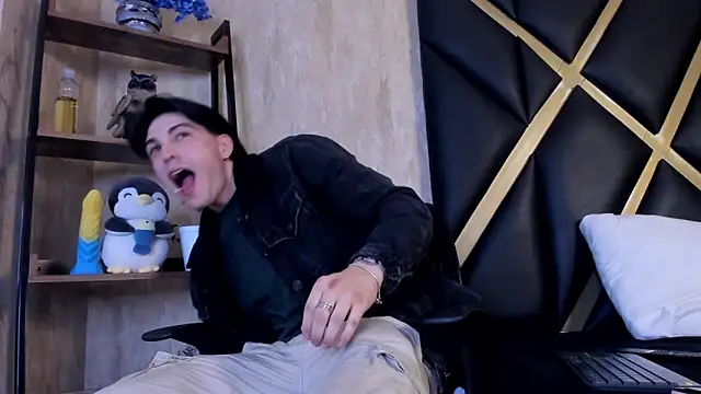 Snapshot of Karimferrer chatting on 03.15.26 Karimferrer online show from 03.15.26