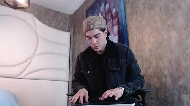 Snapshot of Karimferrer chatting on 03.28.26 Karimferrer online show from 03.28.26