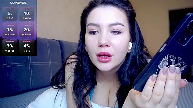 AlexaCruze online show from 01.30.25