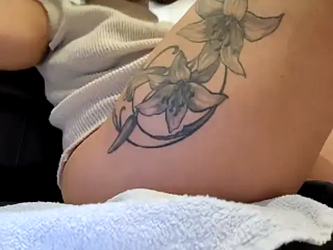 sweethotmilf888 online show from 11.05.25