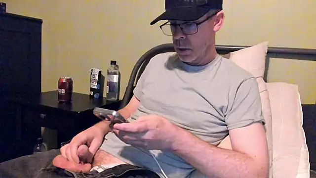 Snapshot of ImportantEquator0 chatting on 11.01.25 ImportantEquator0 online show from 11.01.25