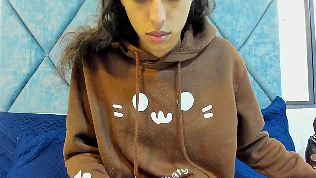 FreyaMoller online show from 01.10.26