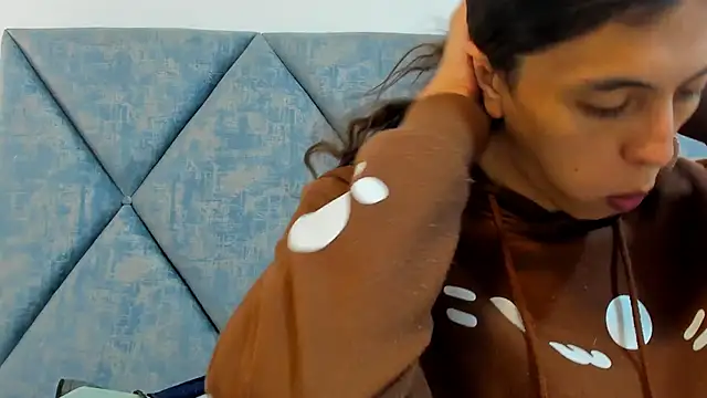 FreyaMoller online show from 02.06.26