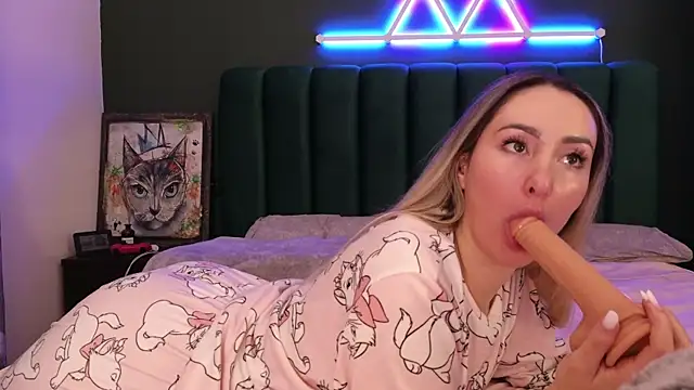 kimmie meow online show from 12.04.24