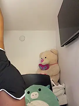 Kimm khalifa online show from 04.03.26