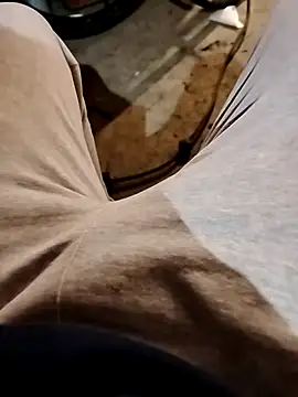 Snapshot of HORNYJROD123 chatting on 12.05.25 HORNYJROD123 online show from 12.05.25