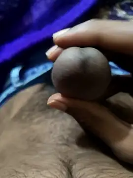 PAWARXX 0 online show from 12.04.25