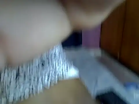 Queen petite  online show from 11.21.25