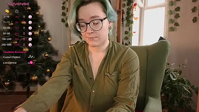 alisahug online show from 12.13.24