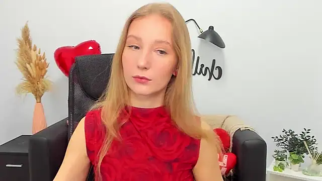 Snapshot of LolaWilsons chatting on 02.14.25 LolaWilsons online show from 02.14.25