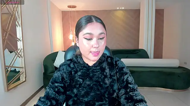 SamanthaConnor  online show from 03.16.25