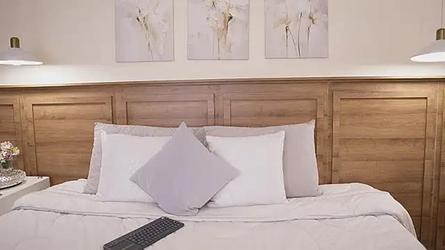 Amber Rush  online show from 04.09.26