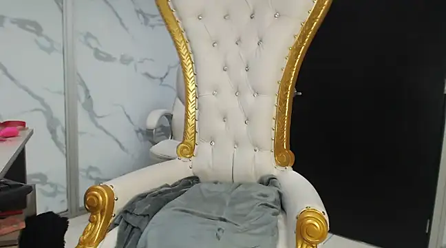 VaneLin18 online show from 01.17.25