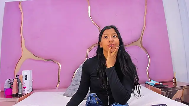 VaneLin18 online show from 10.01.25