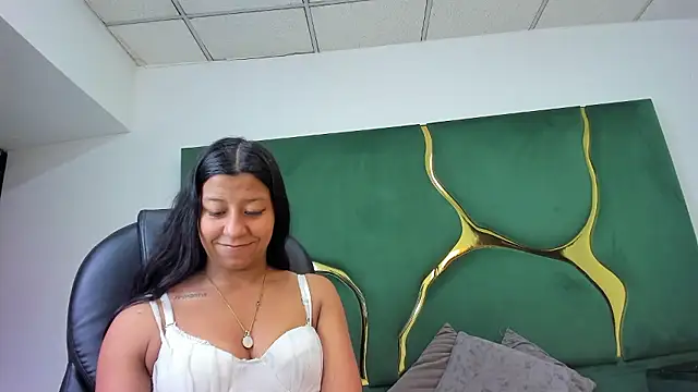 VaneLin18 online show from 01.10.26