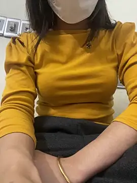 Snapshot of Tuongvy05 chatting on 12.16.24 Tuongvy05 online show from 12.16.24