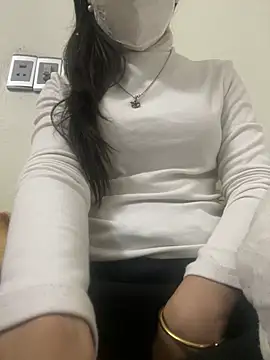 Snapshot of Tuongvy05 chatting on 12.22.24 Tuongvy05 online show from 12.22.24