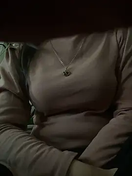 Snapshot of Tuongvy05 chatting on 12.28.24 Tuongvy05 online show from 12.28.24