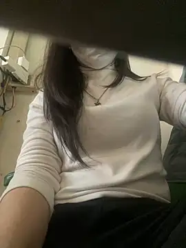 Snapshot of Tuongvy05 chatting on 01.03.25 Tuongvy05 online show from 01.03.25