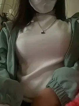 Snapshot of Tuongvy05 chatting on 01.13.25 Tuongvy05 online show from 01.13.25