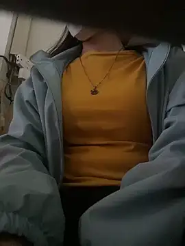 Snapshot of Tuongvy05 chatting on 01.23.25 Tuongvy05 online show from 01.23.25