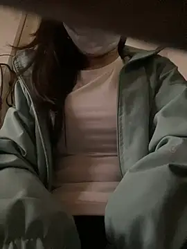 Snapshot of Tuongvy05 chatting on 02.27.25 Tuongvy05 online show from 02.27.25