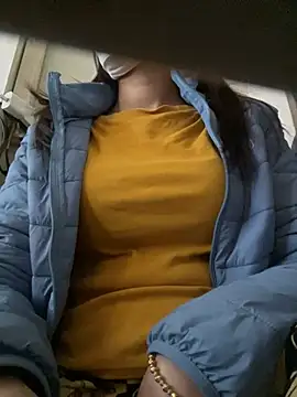 Snapshot of Tuongvy05 chatting on 03.20.25 Tuongvy05 online show from 03.20.25