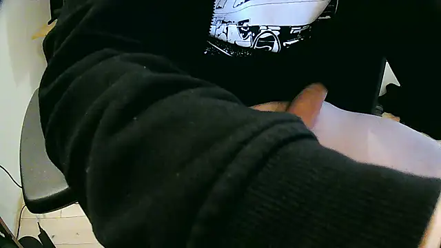 Snapshot of skinnyandthick chatting on 03.02.25 skinnyandthick online show from 03.02.25