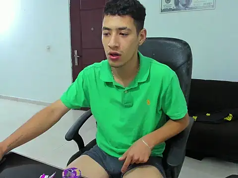 Chandler ken online show from 10.12.25