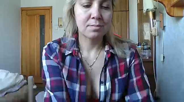 IrinaB1 online show from 02.17.25