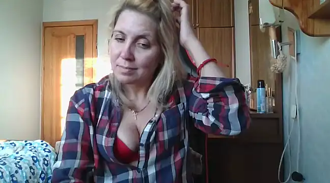 IrinaB1 online show from 02.22.25