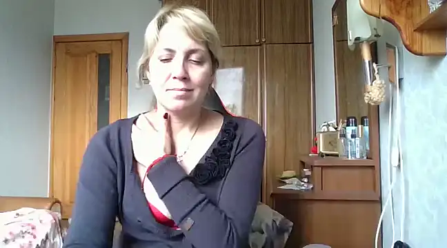 IrinaB1 online show from 03.15.25