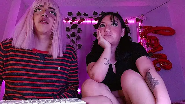 the lesbian game online show from 02.28.25