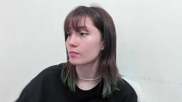 Snapshot of lizzy_davis_1 chatting on 12.19.24 lizzy davis 1 online show from 12.19.24