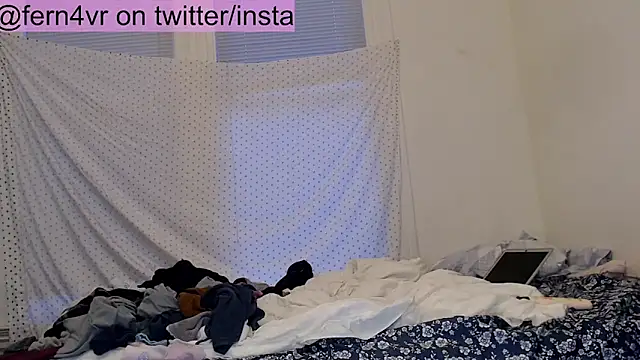 Snapshot of fern4ever chatting on 05.19.26 fern4ever online show from 05.19.26